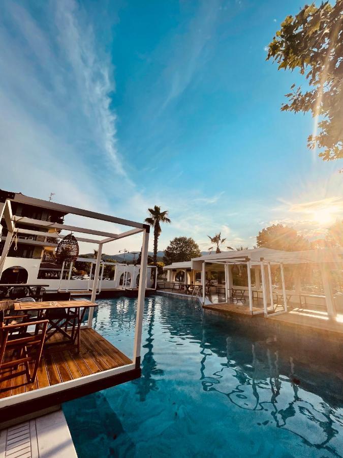 Hotel Afrodite Néoi Póroi Ngoại thất bức ảnh