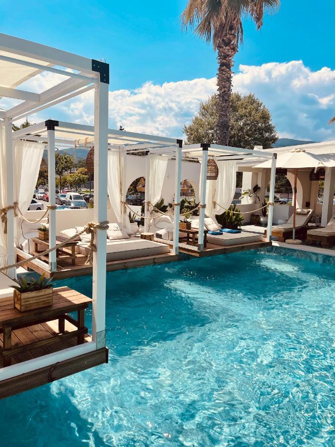 Hotel Afrodite Néoi Póroi Ngoại thất bức ảnh