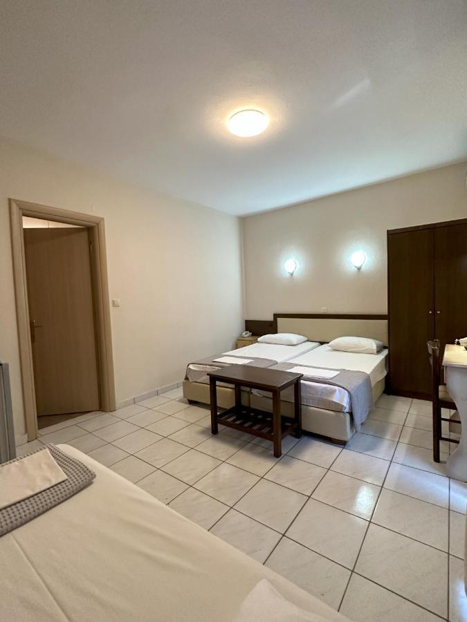 Hotel Afrodite Néoi Póroi Ngoại thất bức ảnh