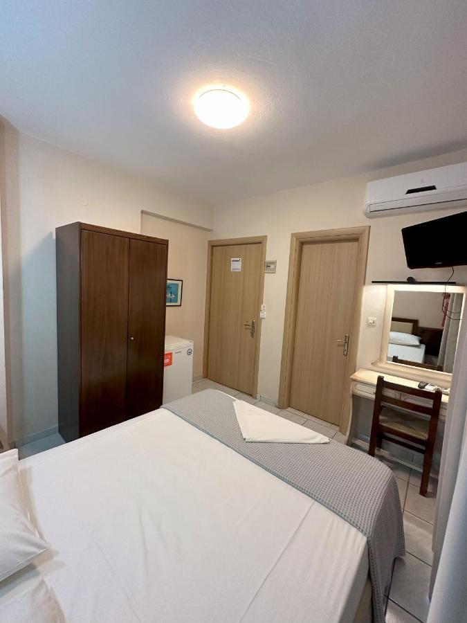 Hotel Afrodite Néoi Póroi Ngoại thất bức ảnh