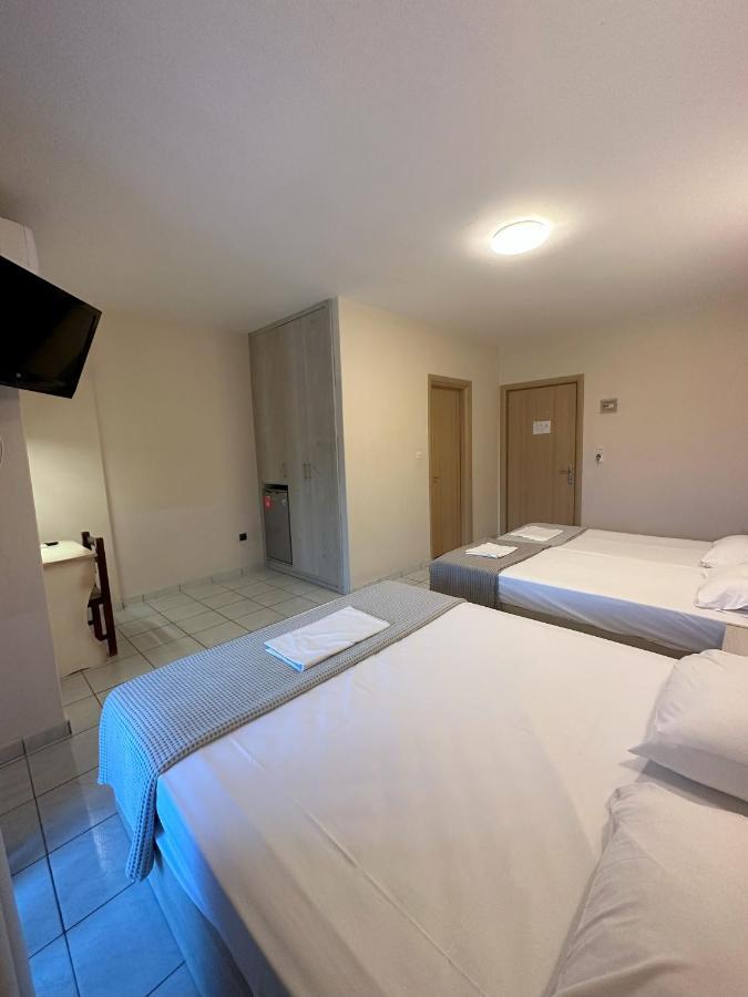 Hotel Afrodite Néoi Póroi Ngoại thất bức ảnh