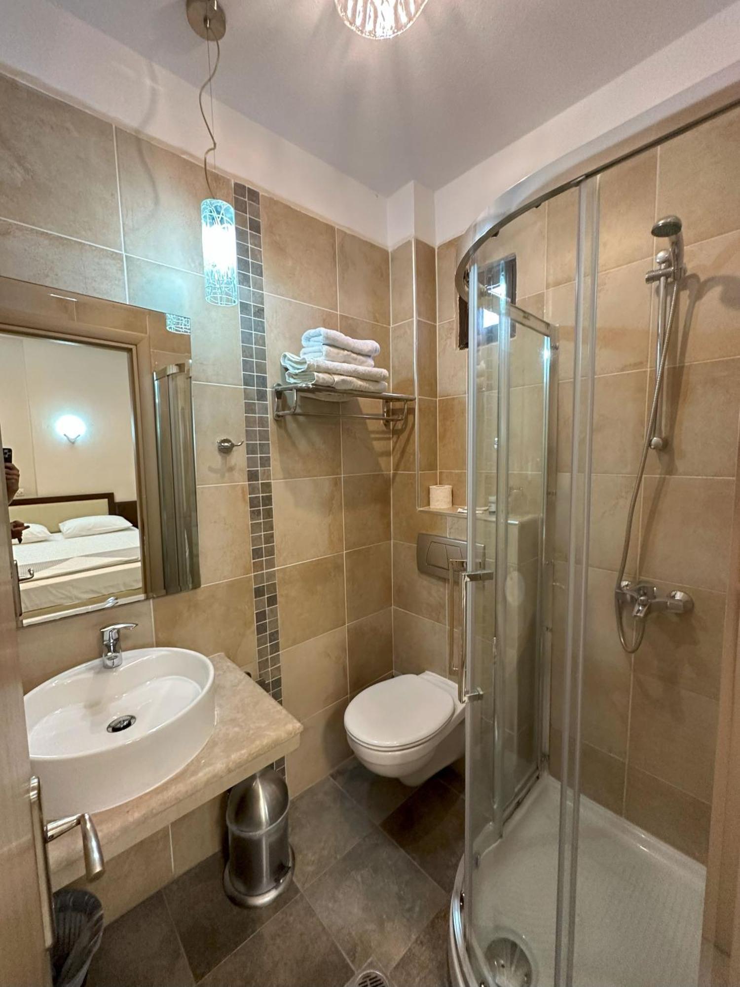 Hotel Afrodite Néoi Póroi Ngoại thất bức ảnh