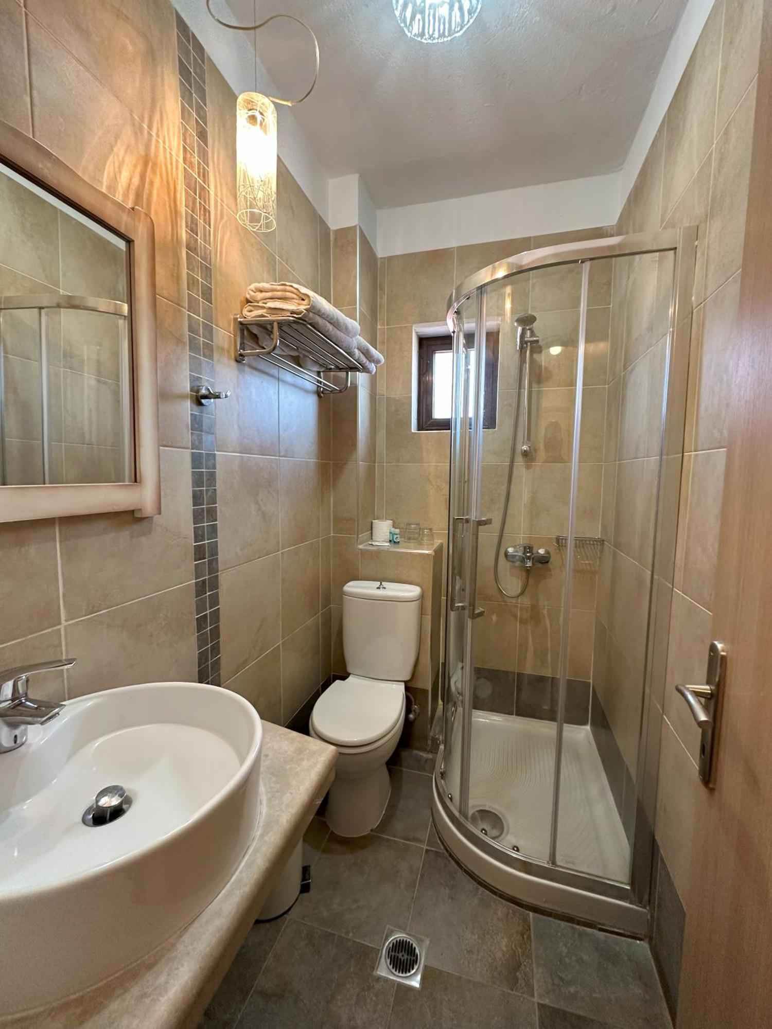 Hotel Afrodite Néoi Póroi Ngoại thất bức ảnh